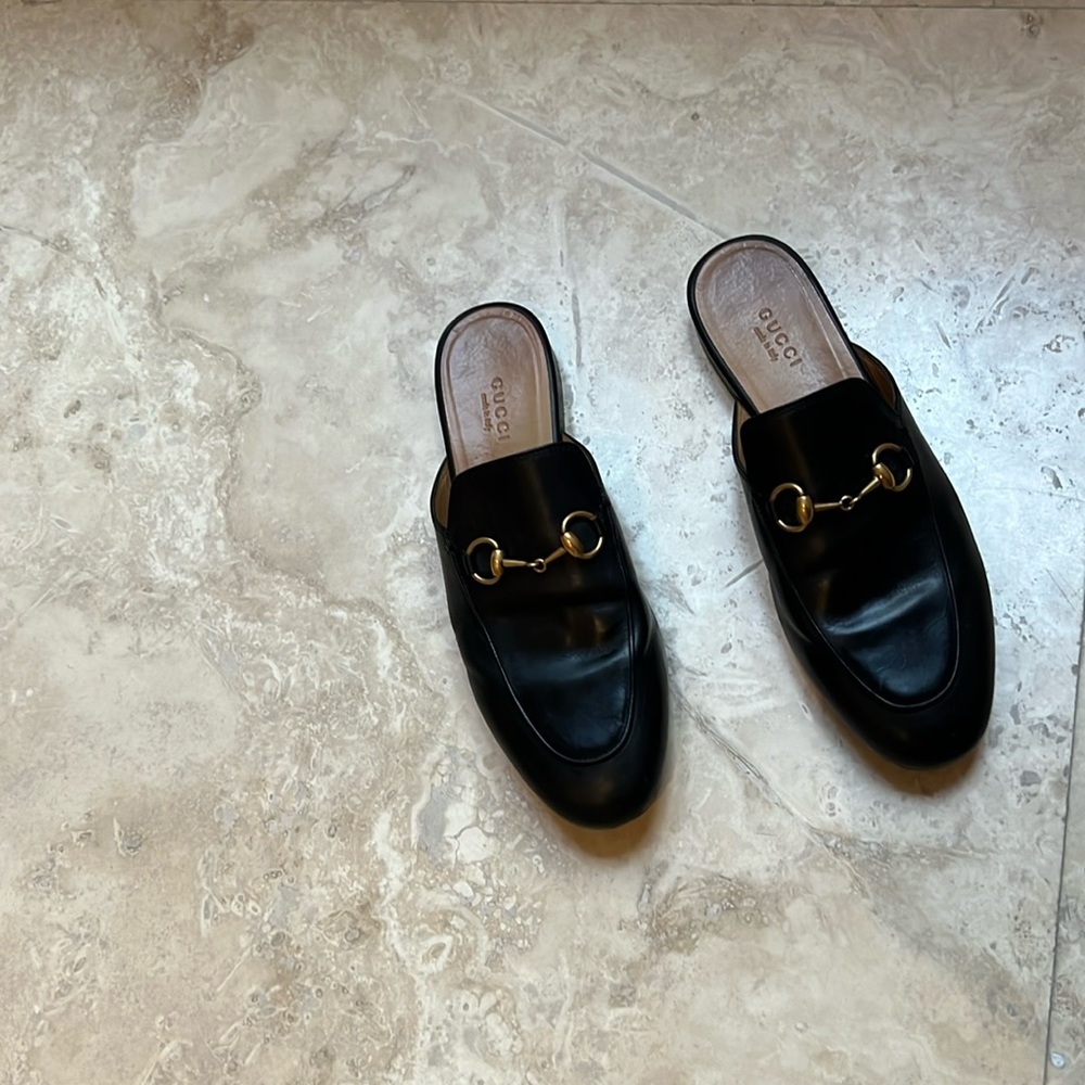 Gucci Princetown slipper in black